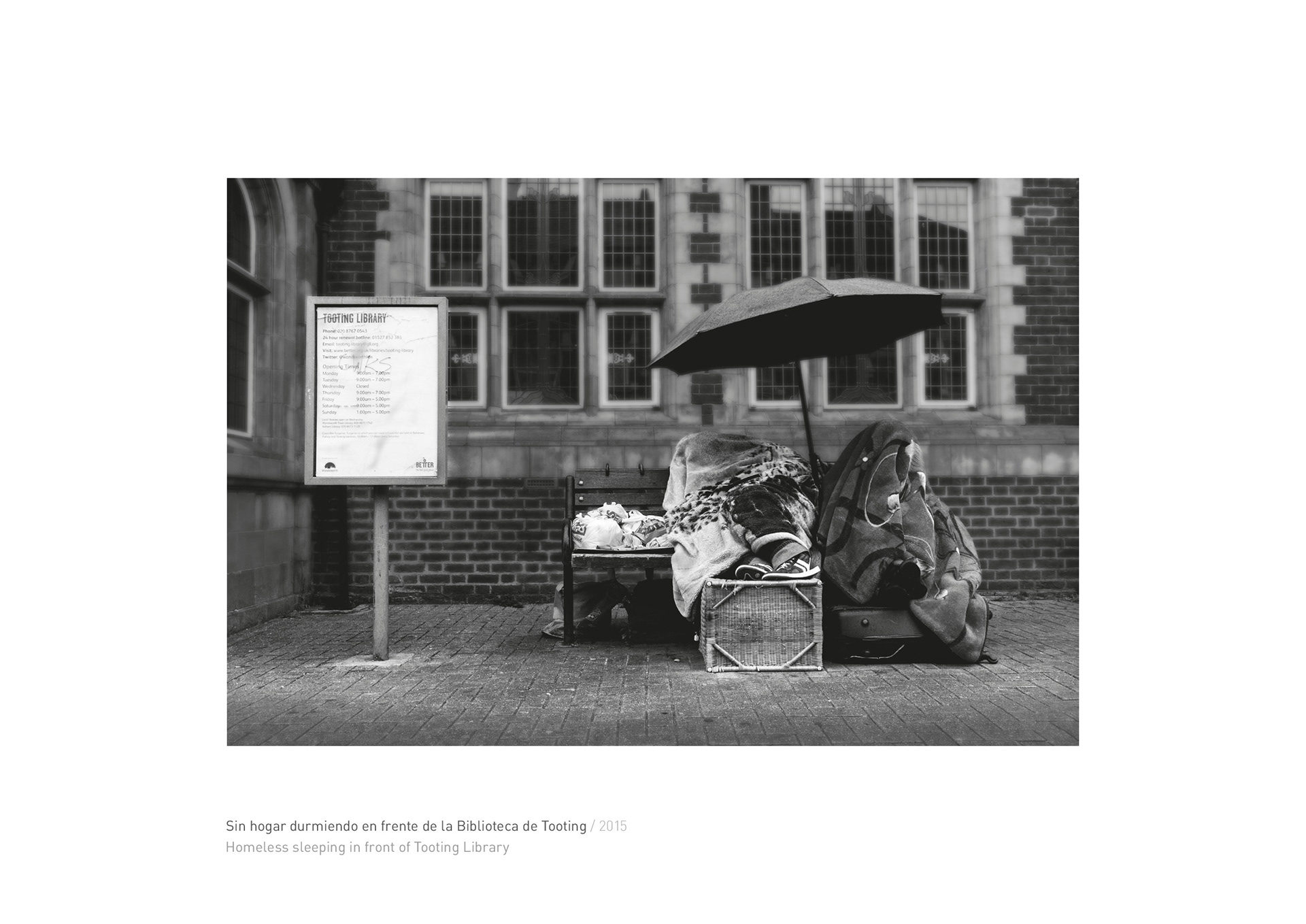 Image of the design created for the exhibition "Londres: detras y debajo del Palacio de Buckingham". This is an image related to a project inside Pedro Rodrigues (Treze413) graphic design portfolio.